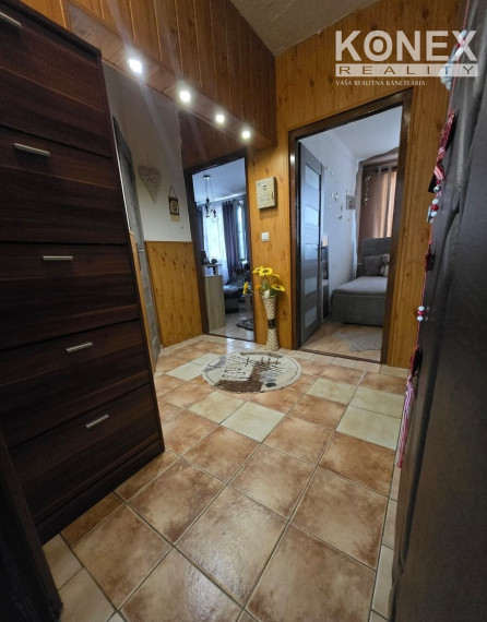 ID-4909 Zrekonštruovaný 1,5-izbový byt VEĽKÉ KAPUŠANY - Tolstého