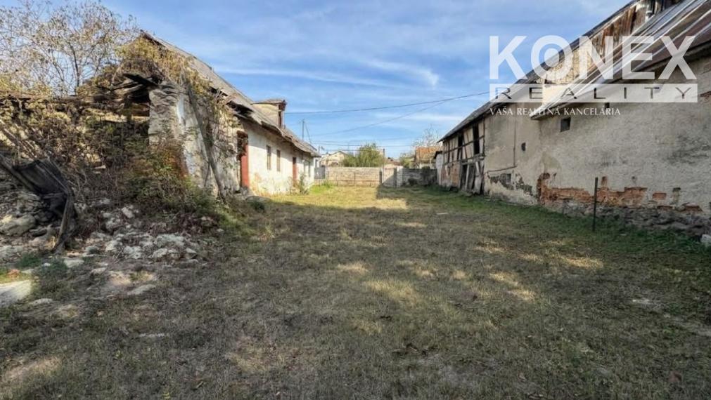 ID-4932 NA PREDAJ priestranný pozemok na výstavbu rodinného domu – Rakovec nad Ondavou