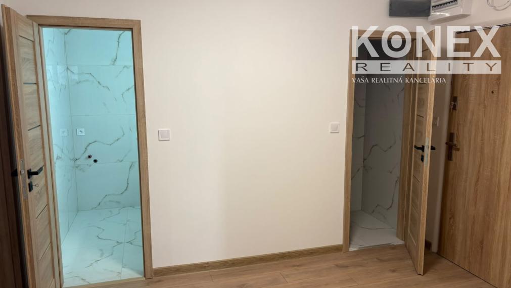 ID-4935 NA PREDAJ Priestranný 3-izbový byt – Veľké Kapušany
