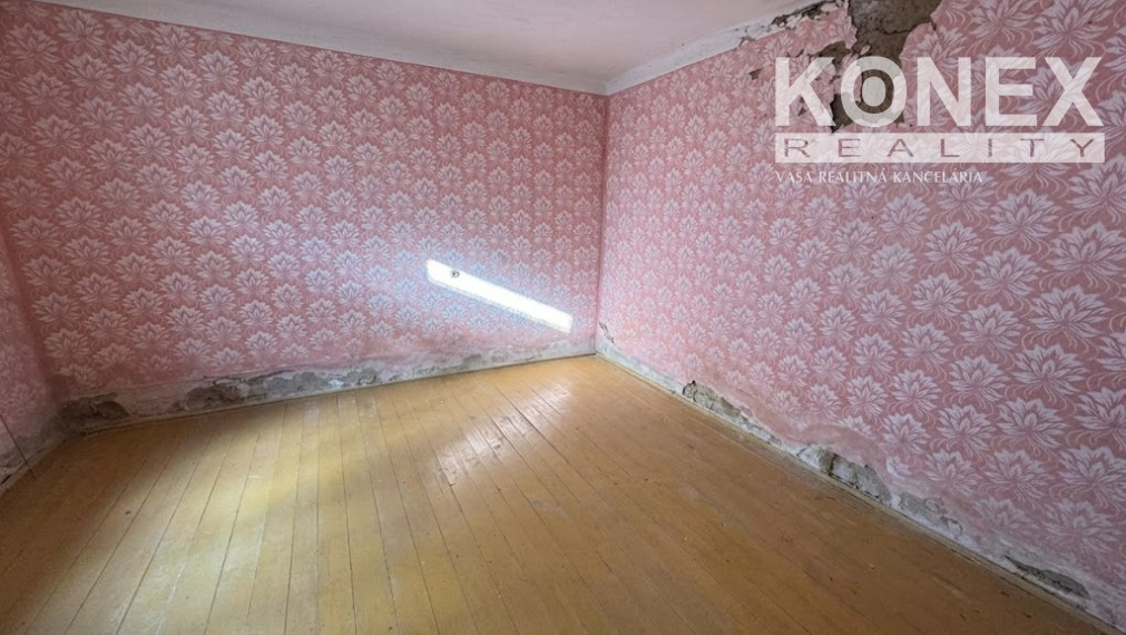 ID-4947 NA PREDAJ – Gazdovský rodinný dom v obci Palín
