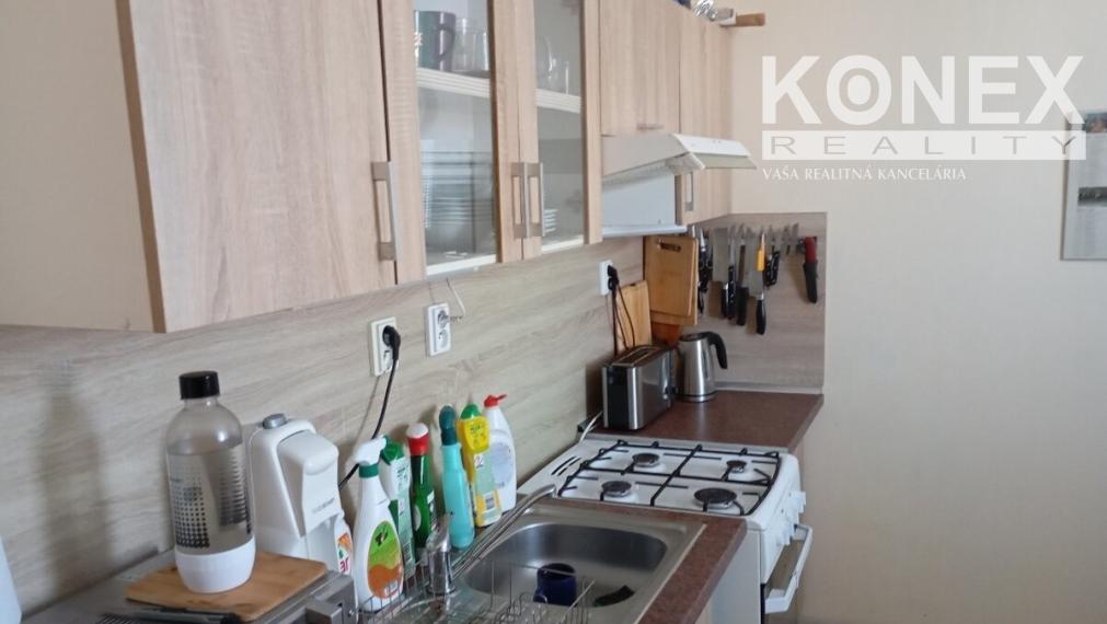 ID-4953 NA PREDAJ 3-izbový byt KRÁĽOVSKÝ CHLMEC - Fábryho