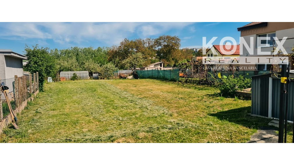 ID-4954 NA PREDAJ – Pozemok na výstavbu rodinného domu – Vranov nad Topľou
