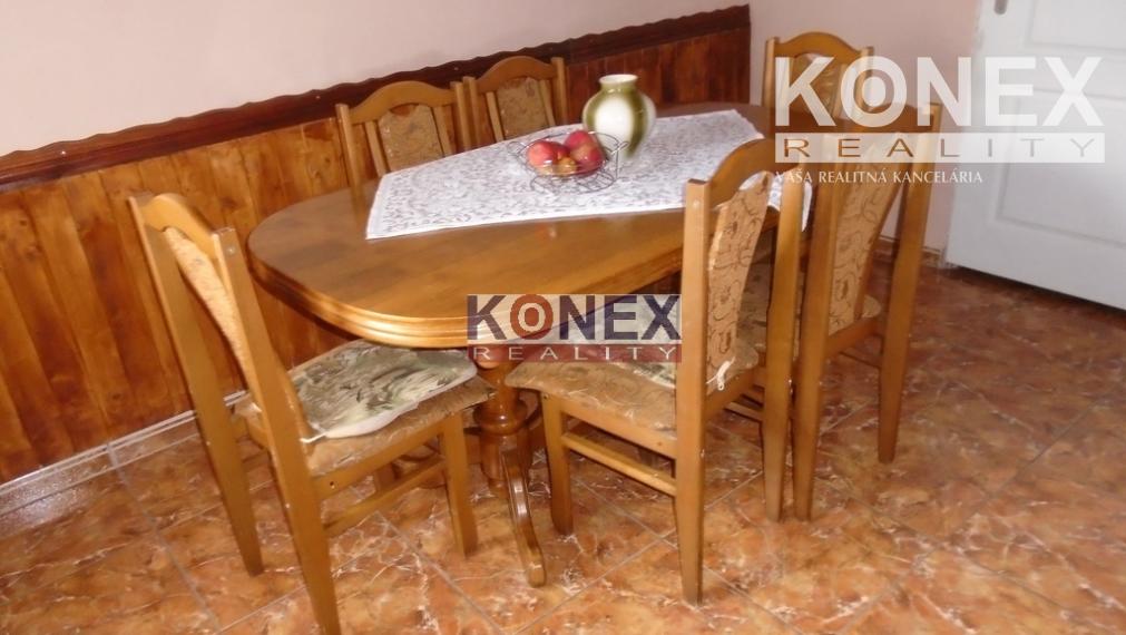 ID-4963 NA PREDAJ Poschodový rodinný dom v obci Drahňov