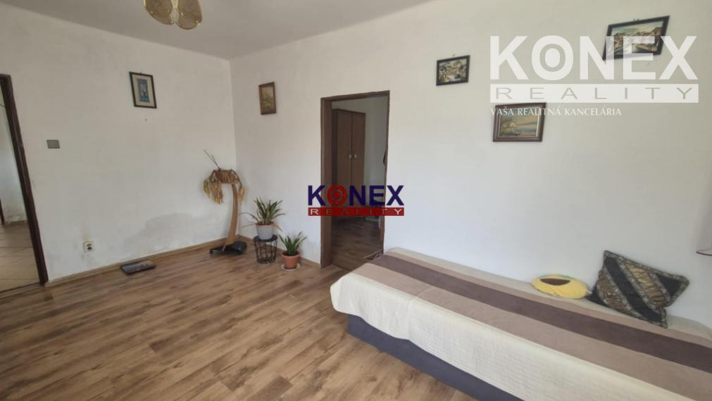 ID-4973 Pekný rodinný dom v meste VEĽKÉ KAPUŠANY – NA PREDAJ