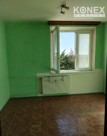 ID-4977 NA PREDAJ - PRIESTRANNÝ 3-IZBOVÝ BYT V SEČOVCIACH