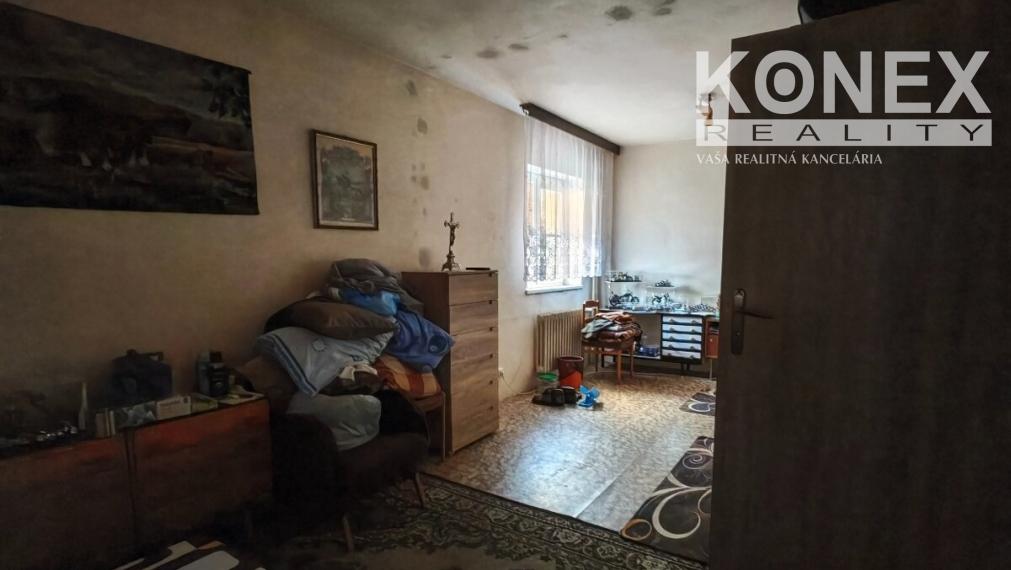 ID-4980 NA PREDAJ Priestranný rodinný dom v Humennom - KUDLOVCE