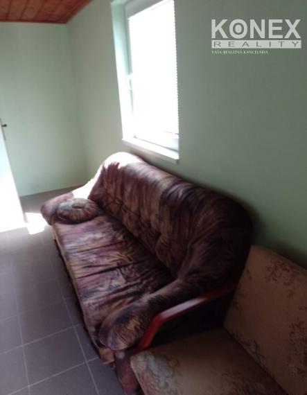 ID-4981 NA PREDAJ Vinica s chalupou - BORŠA