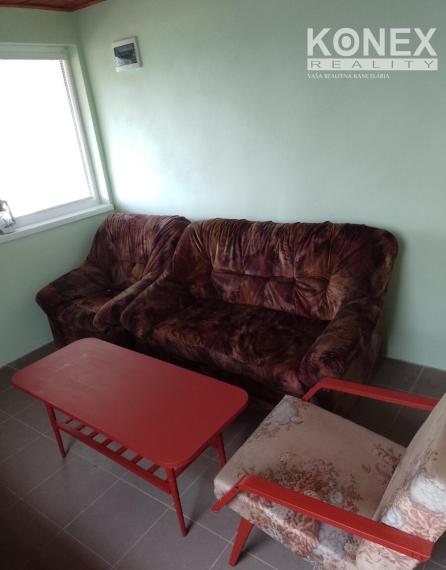ID-4981 NA PREDAJ Vinica s chalupou - BORŠA