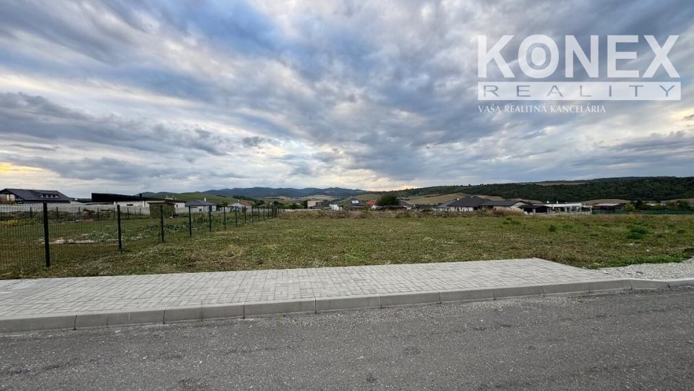 ID-4987 NA PREDAJ POZEMOK na výstavbu rodinného domu ZÁHRADNÉ