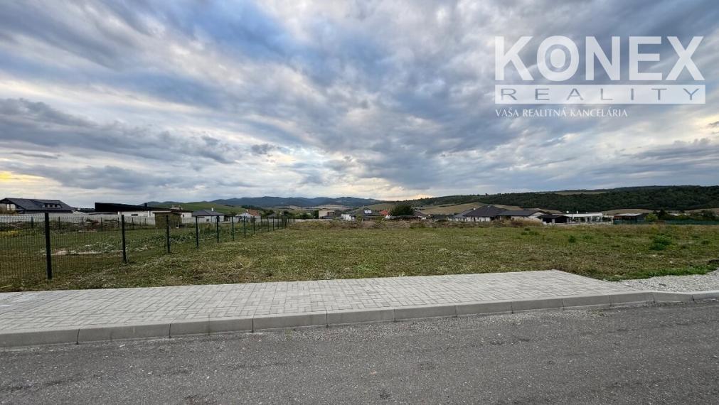 ID-4987 NA PREDAJ POZEMOK na výstavbu rodinného domu ZÁHRADNÉ