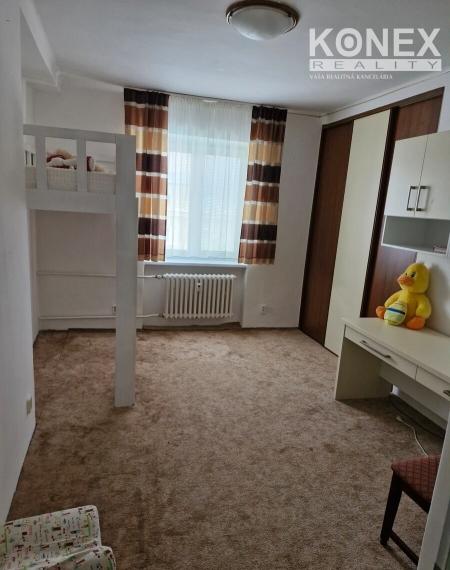 ID-4992 NA PREDAJ 3-izbový byt HUMENNÉ - Nemocničná ul.
