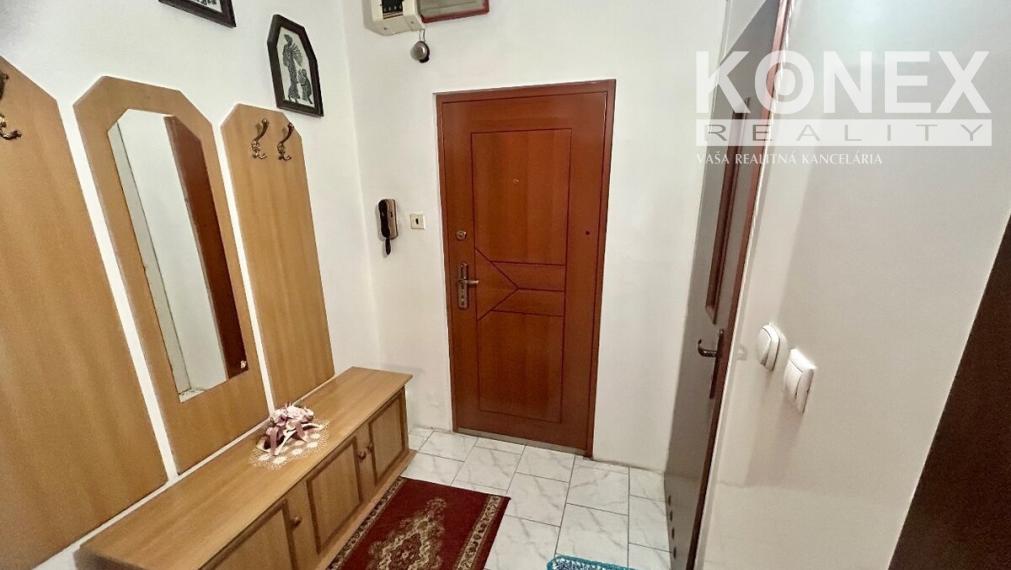 ID-4994 NA PREDAJ 2-izbový byt VEĽKÉ KAPUŠANY - Centrum