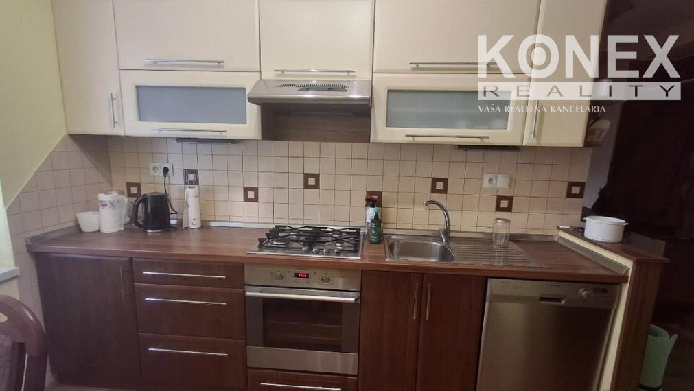 ID-5013 NA PREDAJ 3-izbový byt Vranov nad Topľou - Čemerné