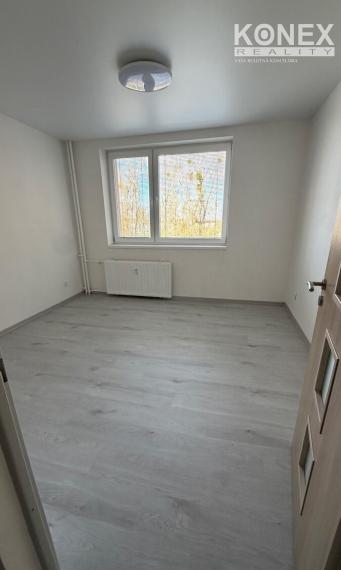 ID-5019 NA PREDAJ Priestranný 3-izbový byt v Čiernej nad Tisou