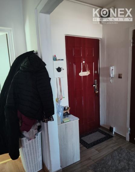 ID-5024 NA PREDAJ Priestranný 4-izbový byt - VEĽKÉ KAPUŠANY