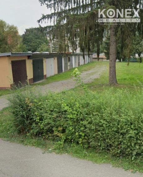 ID-5030 NA PREDAJ Garáž - SNINA - Palárikova ul.