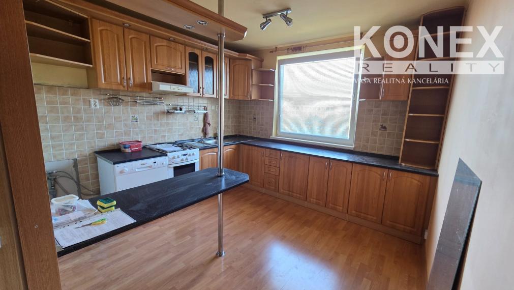 ID-5031 NA PREDAJ 3-izbový byt s balkónom MICHALOVCE - VÝCHOD