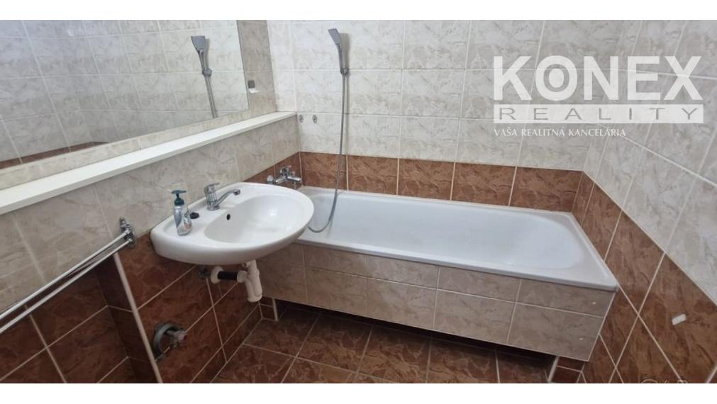 ID-5033 NA PREDAJ Priestranný 81 m² 3-izbový byt STROPKOV