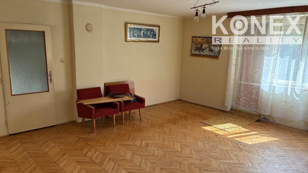 ID-5079 NA PREDAJ Rodinný dom a pozemok na výstavbu domu - HUMENNÉ