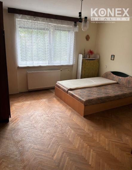 ID-5079 NA PREDAJ Rodinný dom a pozemok na výstavbu domu - HUMENNÉ