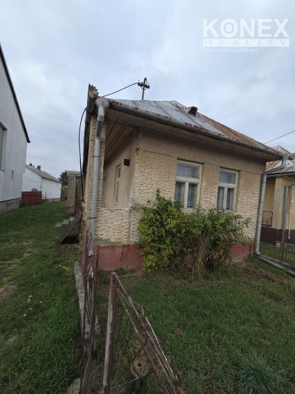 ID-5080 NA PREDAJ Gazdovský rodinný dom - JASENOV