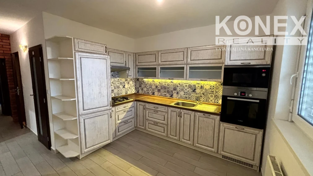 ID-5089 SKVELÁ NOVINKA 3-izbový byt s balkónom - sídlisko SNP Michalovce