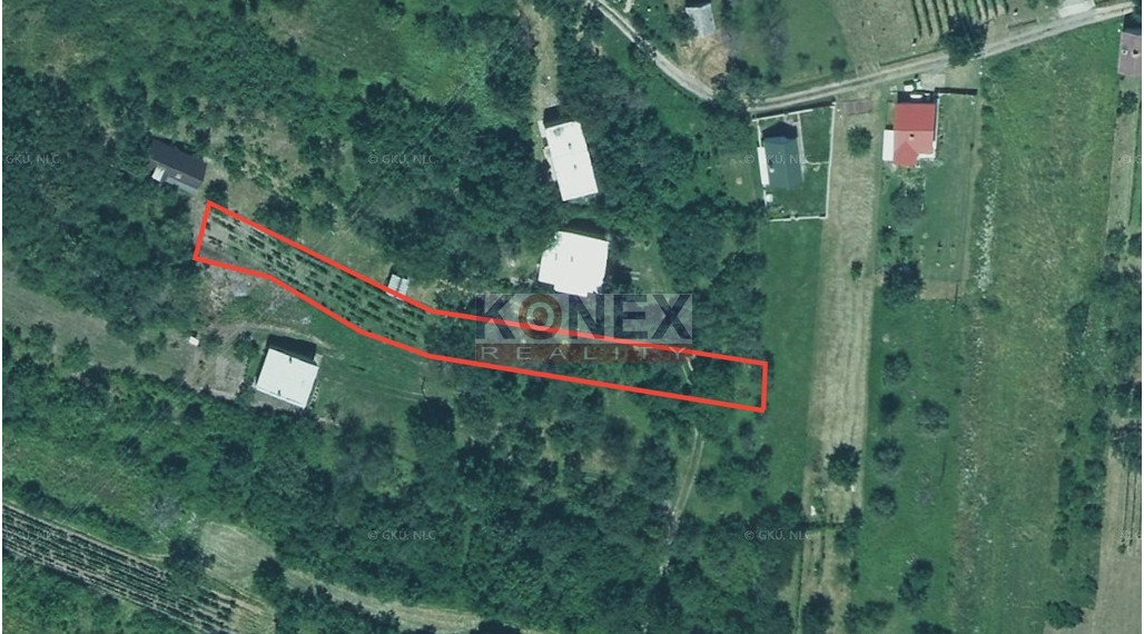 Slnečný pozemok v obci Kaluža