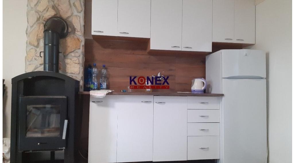 SUPER PONUKA! Chatka so záhradkou v Pozdišovciach