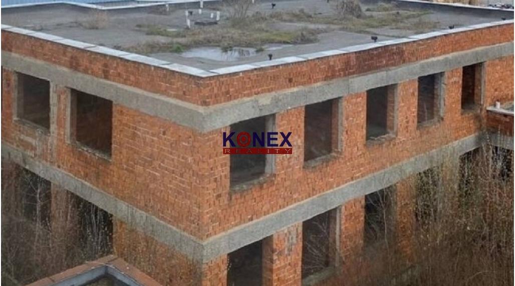 NA PREDAJ! Rozostavaná budova v Strážskom