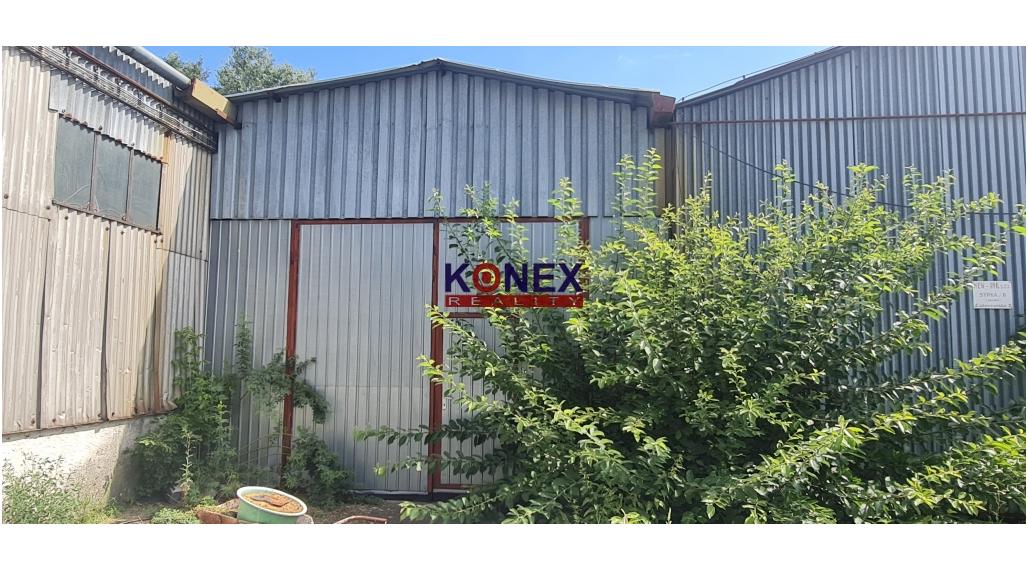 HANGÁR v meste Trebišov na predaj