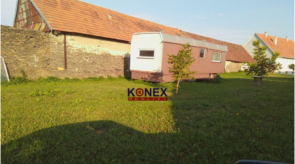 Stavebný pozemok v obci Malý Horeš.