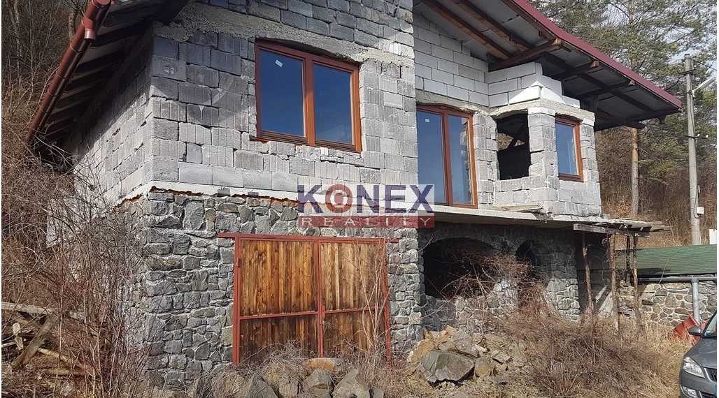 Rozostavaný rodinný dom v obci Kochanovce