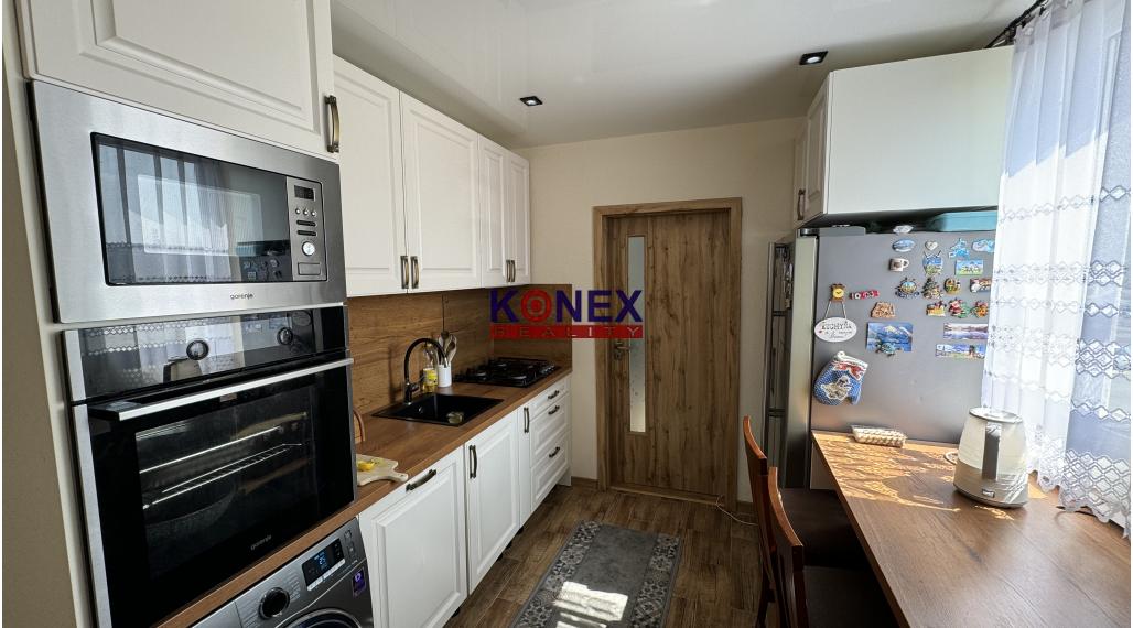 Kompletne rekonštruovaný 4-izbový byt na ulici Hollého - Michalovce