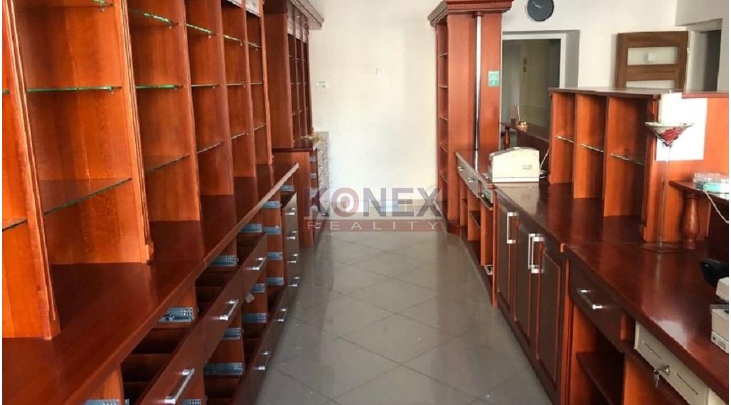 NA PRENÁJOM! Priestory lekárne v polyfunkčnom objekte - SNINA