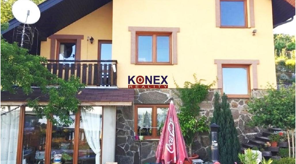 NOVINKA! Priestranná murovaná chata na ŠÍRAVE