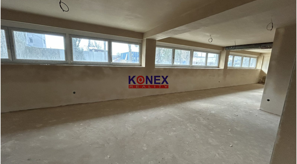 ID-9593 NA PREDAJ - Nový podnikateľský priestor/3-izbový byt MICHALOVCE