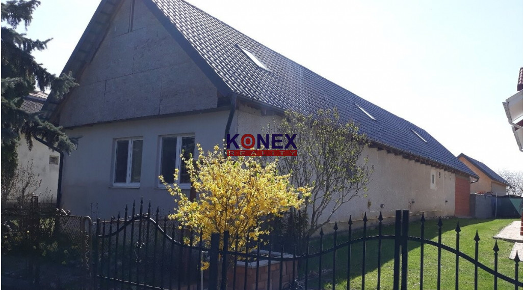 NA PREDAJ Pekný rodinný dom v Bežovciach