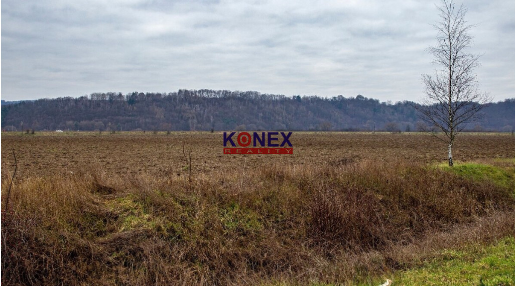 SUPER NOVINKA - Pozemok pre rodinný dom - ĽUBIŠA