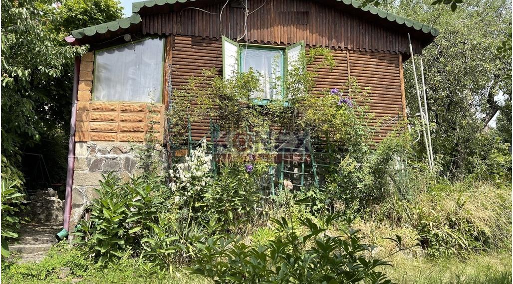 SKVELÁ PONUKA - DREVENÁ CHATA na VINIANSKOM JAZERE