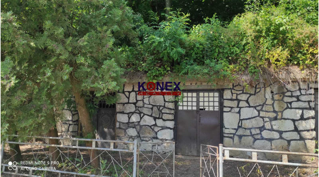 NA PREDAJ Vínna pivnička – Somotor – Véč