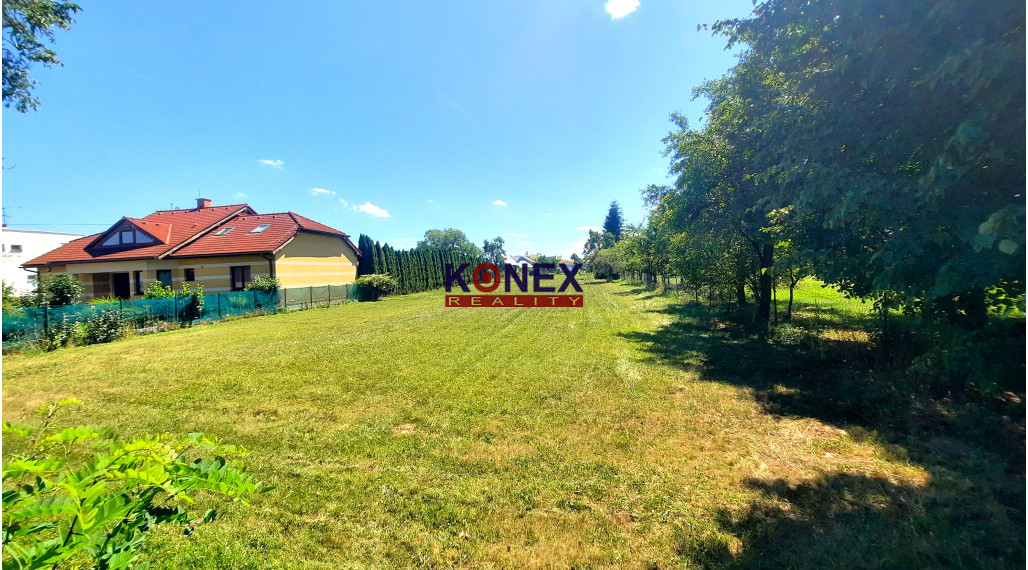 Rozľahlý rovinatý pozemok na výstavbu – KRÁSNOVCE
