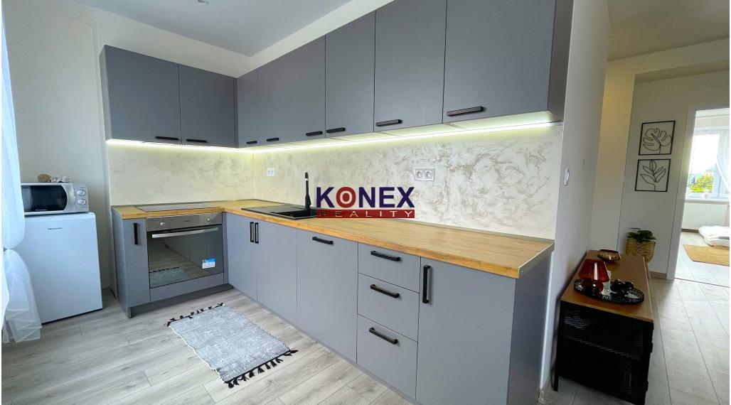 JEDINEČNÁ PONUKA! Veľký 3-izbový byt – 89 m2 v Sobranciach