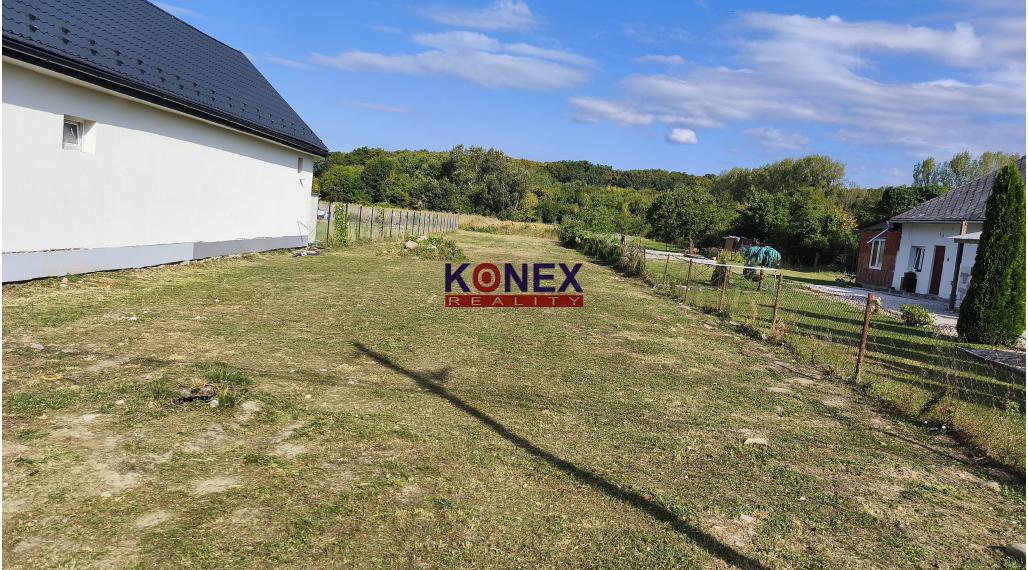 NA PREDAJ - Pozemok v obci Úbrež