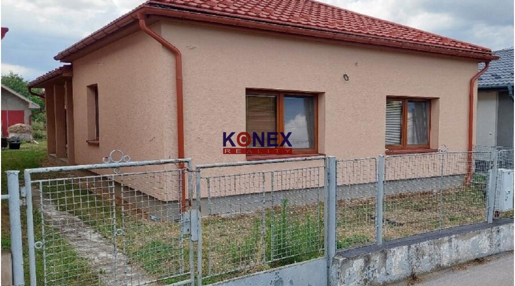 NA PREDAJ Zrekonštruovaný dom vo VEĽKÝCH KAPUŠANOCH