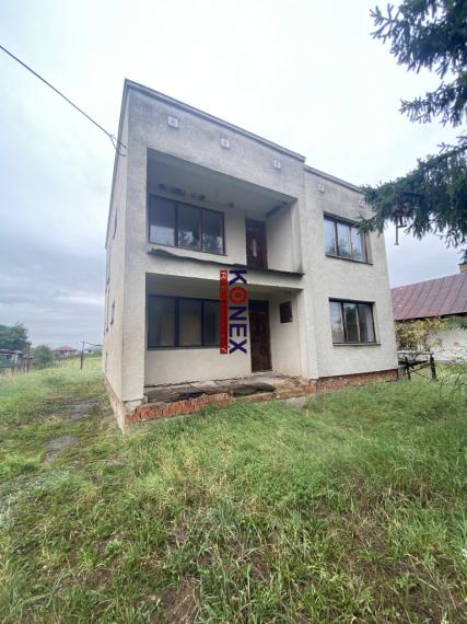 RODINNÝ DOM na skok od Sobraniec – TIBAVA