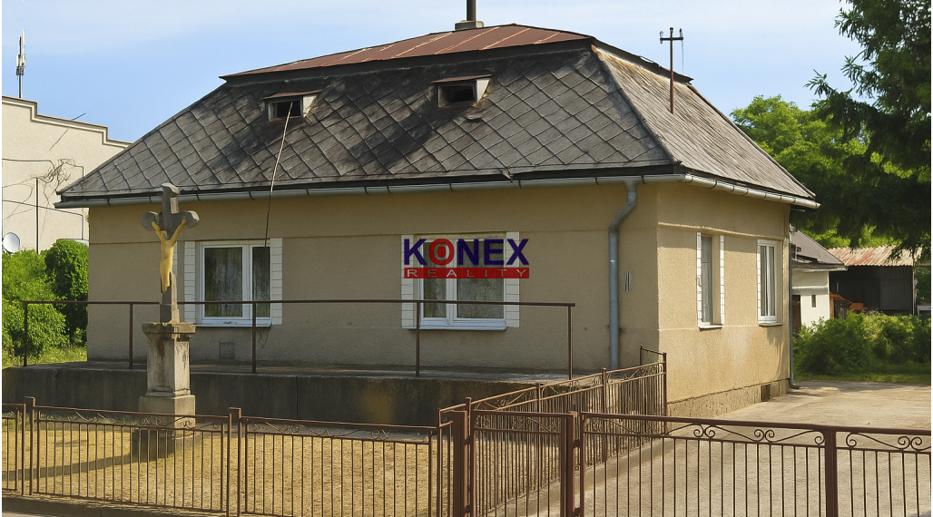 Rodinný dom po čiastočnej rekonštrukcii – LOŽÍN