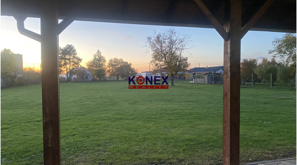 Široký pozemok na výstavbu rodinného domu – TIBAVA