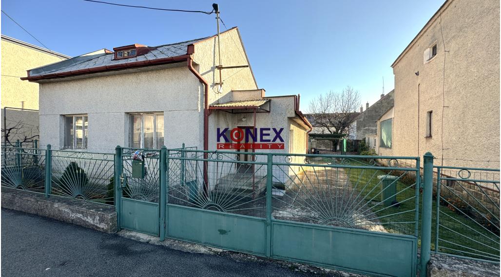 ID-3138 NA PRENÁJOM – Nehnuteľnosť vhodná na komerčné účely – Hrádok