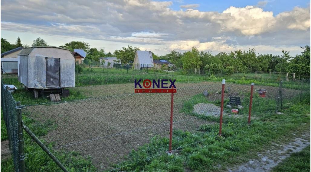 ID-3204 REKREAČNÝ POZEMOK na výstavbu CHATY - STAŠOV