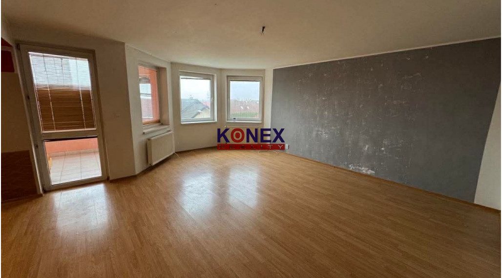 ID-3277 NA PREDAJ – Priestranný 4-izbový byt SOBRANCE